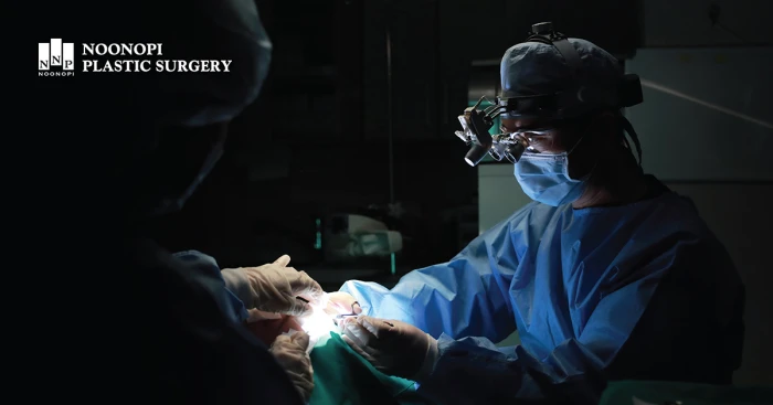 눈높이성형외과 박성혁원장 목거상술 및 이중턱 수술 장면